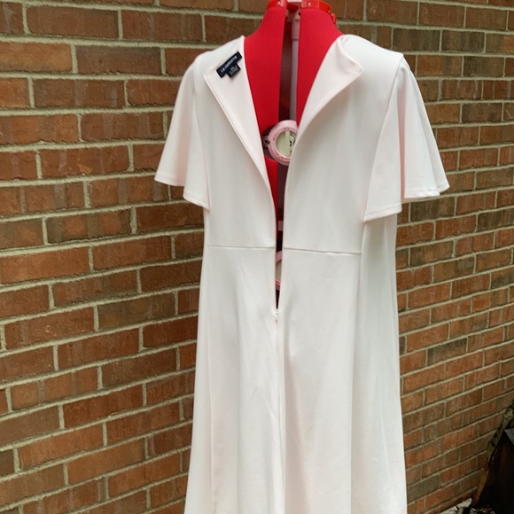 NWT light pink W sleeves V-neck dress - Picture 9 of 10